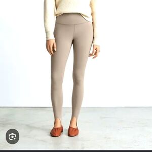 Everlane Perform 24/7 Stirrup leggings